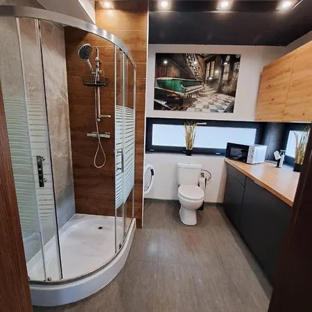 Nethouse Dla 12 Osob Apartman *